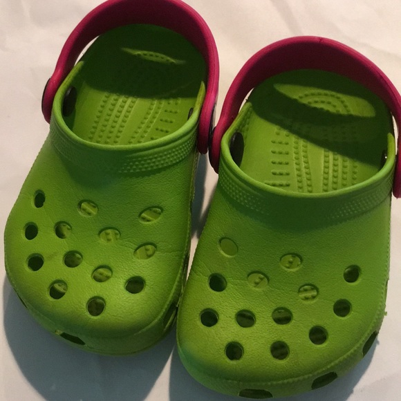 NWT Crocs Outdoor Shoes Disney Cars Lighting McQueen toddler 4 5 Authentic Glow